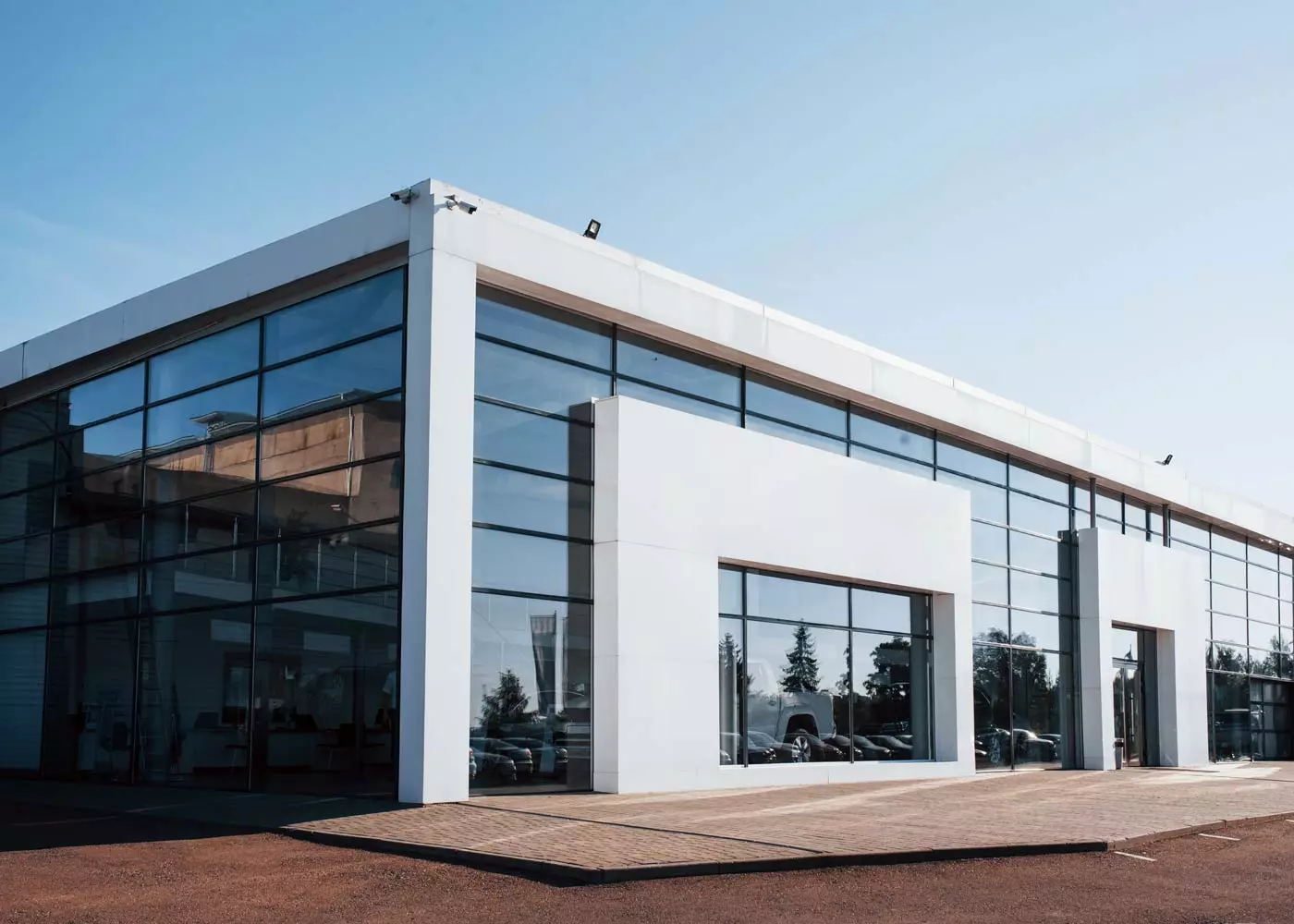 car-showroom.webp car-showroom.webp